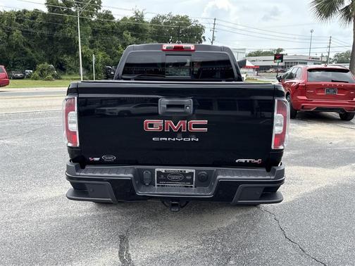 2022 GMC Canyon AT4 w/Leather