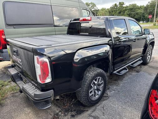 2022 GMC Canyon AT4 w/Leather