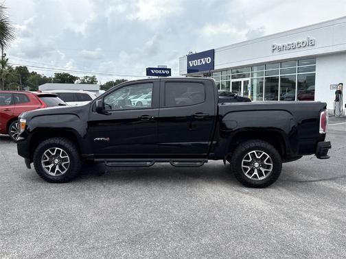 2022 GMC Canyon AT4 w/Leather