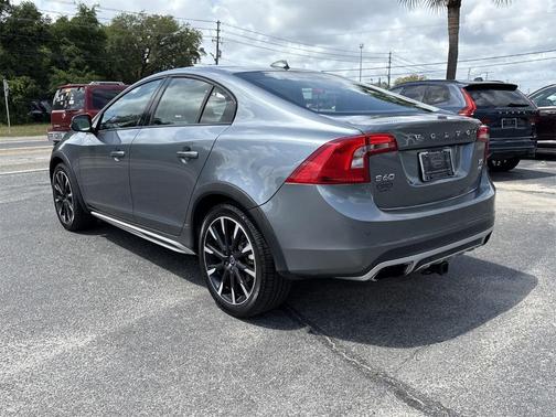 2016 Volvo S60 Cross Country T5 Platinum