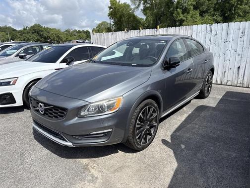 2016 Volvo S60 Cross Country T5 Platinum