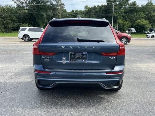 2025 Volvo XC60 Plug-In Hybrid T8 Plus