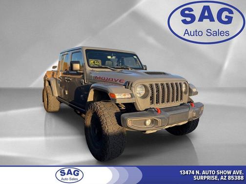 Sting-Gray Clearcoat 2020 Jeep Gladiator Mojave 4x4