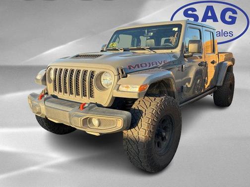 Sting-Gray Clearcoat 2020 Jeep Gladiator Mojave 4x4