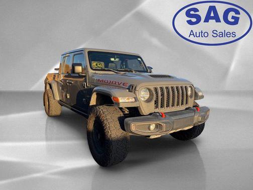 Sting-Gray Clearcoat 2020 Jeep Gladiator Mojave 4x4