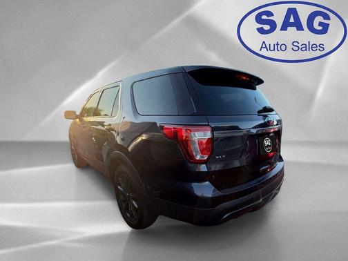 Quartz Metallic 2017 Ford Explorer XLT