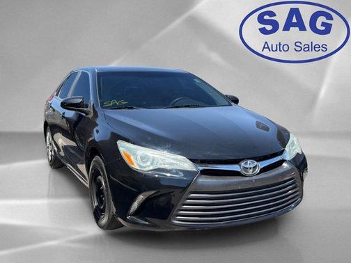 Midnight Black Metallic 2016 Toyota Camry LE