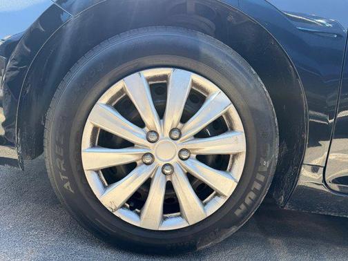 Midnight Black Metallic 2016 Toyota Camry LE
