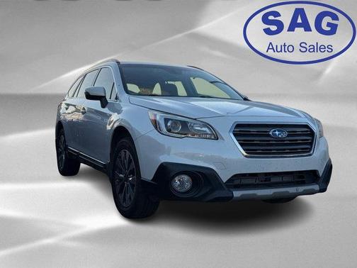 Crystal White Pearl 2017 Subaru Outback 3.6R Touring