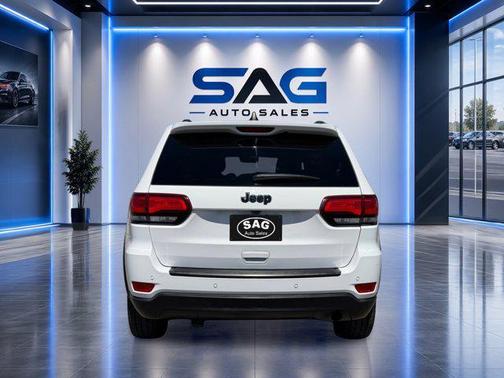 Bright White Clearcoat 2020 Jeep Grand Cherokee Upland