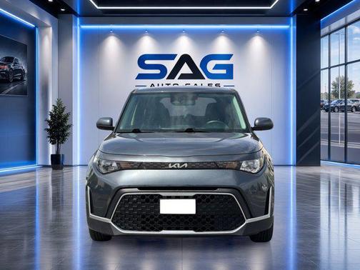 Gravity Gray 2024 Kia Soul LX