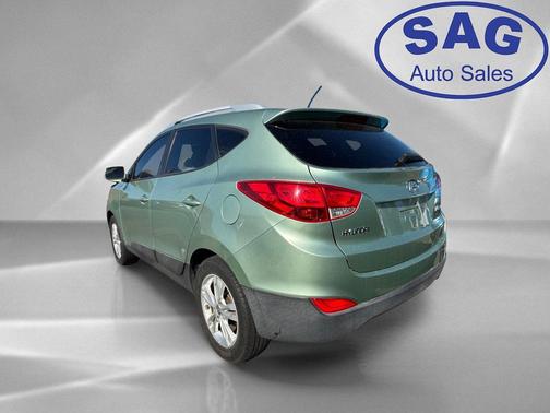 Kiwi Green 2011 Hyundai TUCSON GLS