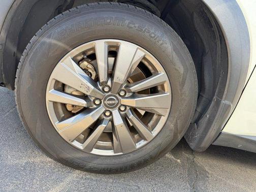 Pearl White Tricoat 2022 Nissan Pathfinder SV 2WD