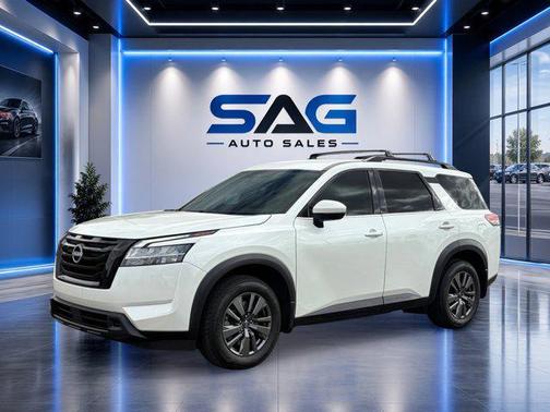 Pearl White Tricoat 2022 Nissan Pathfinder SV 2WD