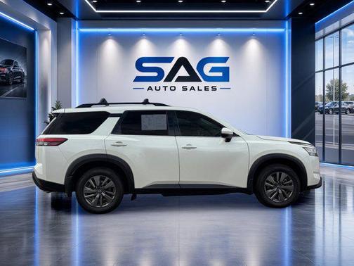 Pearl White Tricoat 2022 Nissan Pathfinder SV 2WD