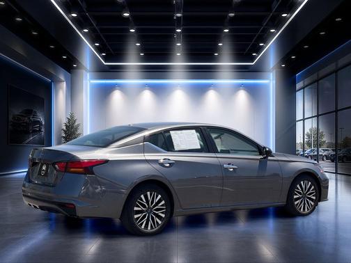 Gun Metallic 2025 Nissan Altima SV FWD