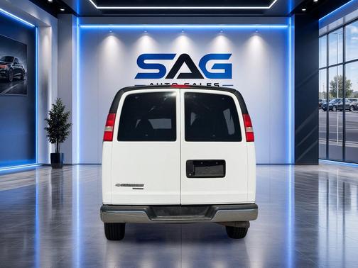 Summit White 2015 Chevrolet Express 3500 LT