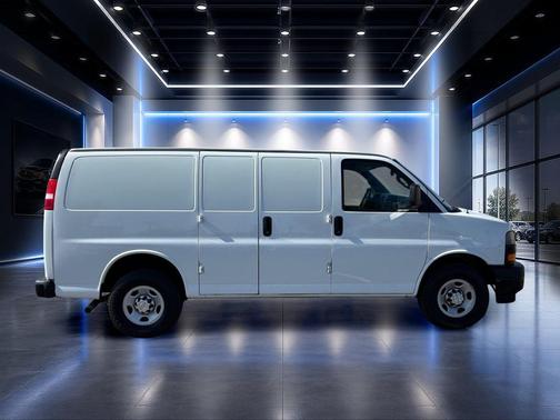 Summit White 2021 Chevrolet Express 2500 Work Van
