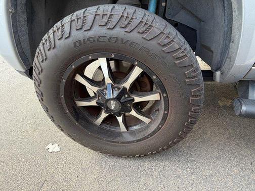 Bright Silver Metallic Clearcoat 2018 RAM 2500 Laramie Crew Cab 4x4 6'4' Box