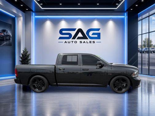 Brilliant Black Crystal Pearlcoat 2018 RAM 1500 Night Crew Cab 4x2 5'7' Box