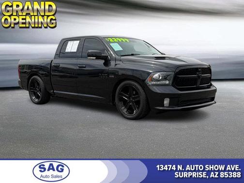 Brilliant Black Crystal Pearlcoat 2018 RAM 1500 Night Crew Cab 4x2 5'7' Box