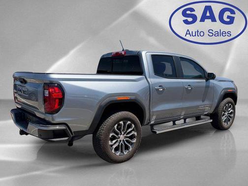Sterling Metallic 2024 GMC Canyon Denali