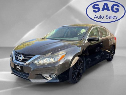 Super Black 2017 Nissan Altima 2.5 SR