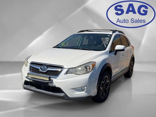 Crystal White Pearl 2015 Subaru XV Crosstrek 2.0i Premium