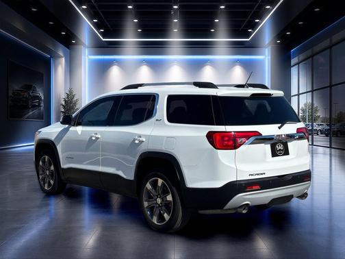 Summit White 2019 GMC Acadia SLT-2
