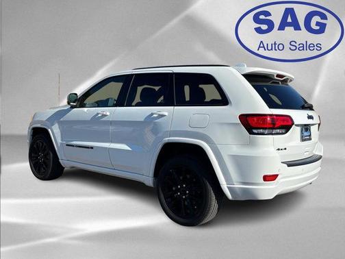 2022 Jeep Grand Cherokee Laredo