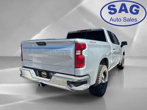 Silver Ice Metallic 2021 Chevrolet Silverado 1500 LT