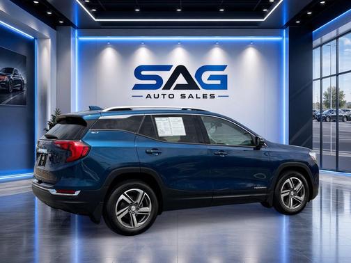 Blue Emerald Metallic 2020 GMC Terrain SLT