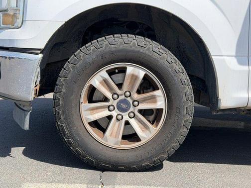 Oxford White 2017 Ford F-150 XLT
