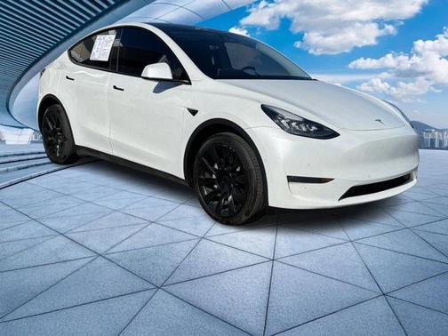 2022 Tesla Model Y Long Range Dual Motor All-Wheel Drive
