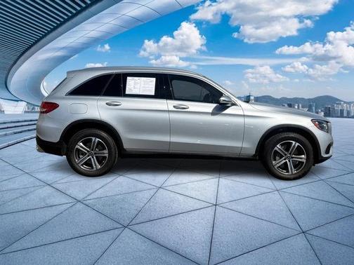 2019 Mercedes-Benz GLC 300 Base