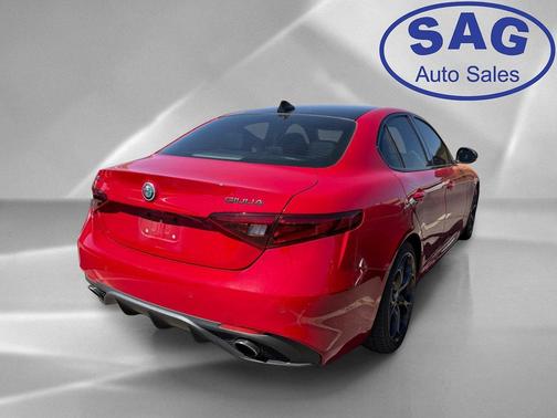 Alfa Rosso 2018 Alfa Romeo Giulia Ti Sport