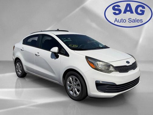 Clear White 2016 Kia Rio LX