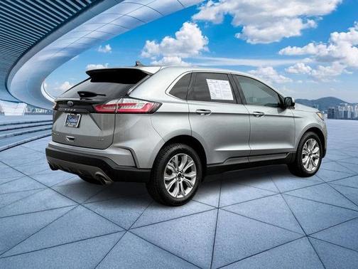 2023 Ford Edge Titanium