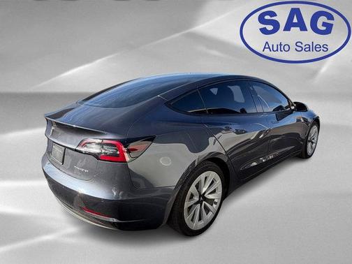 Gray 2022 Tesla Model 3 Long Range