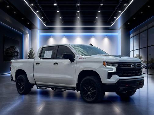 Summit White 2025 Chevrolet Silverado 1500 LT Trail Boss
