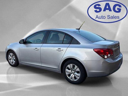 Silver Ice Metallic 2013 Chevrolet Cruze LS