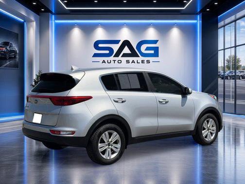 Sparkling Silver 2019 Kia Sportage LX