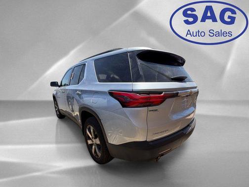 Silver Ice Metallic 2022 Chevrolet Traverse LT Leather