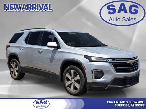 Silver Ice Metallic 2022 Chevrolet Traverse LT Leather
