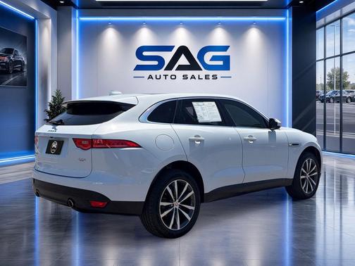 Polaris White 2017 Jaguar F-PACE 35t Prestige