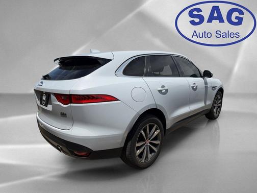 Polaris White 2017 Jaguar F-PACE 35t Prestige
