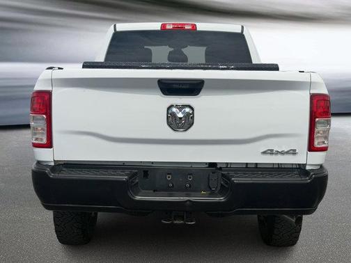 Bright White Clearcoat 2021 RAM 2500 Tradesman Crew Cab 4x4 6'4' Box