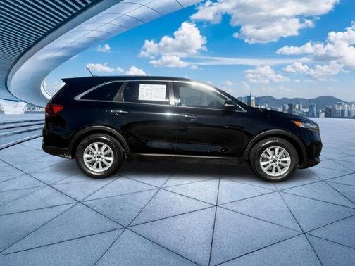 2020 Kia Sorento LX