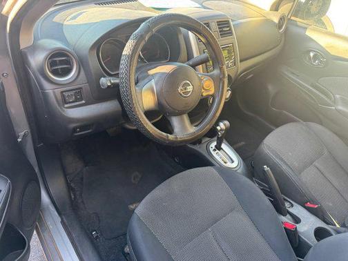 2014 Nissan Versa 1.6 SV