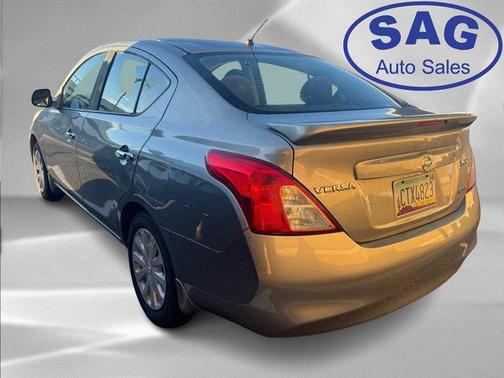 2014 Nissan Versa 1.6 SV